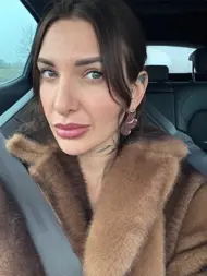 Sarah VS