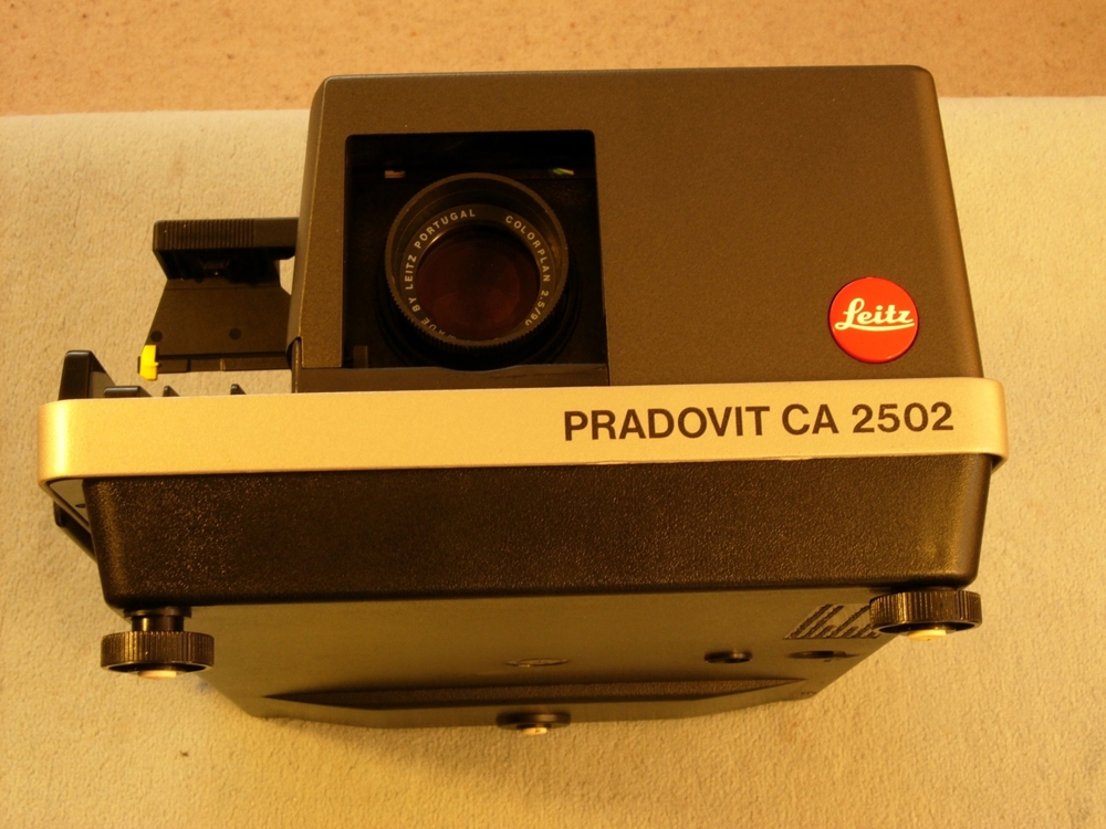 Profi Diaprojektor Leica Pradovid CA2502 mit Objektiv Colorplan CF 2,5/90mm