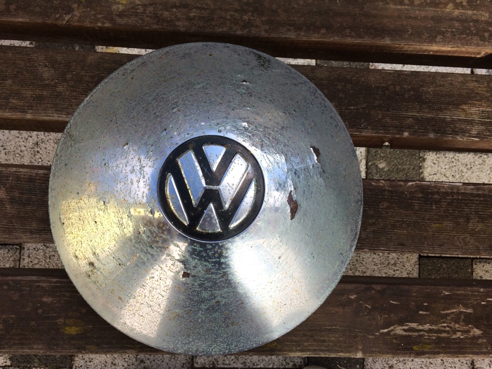 Alter VW Raddeckel - Metall - stammt vermutlich von VW Käfer aus 50 er Jahren
