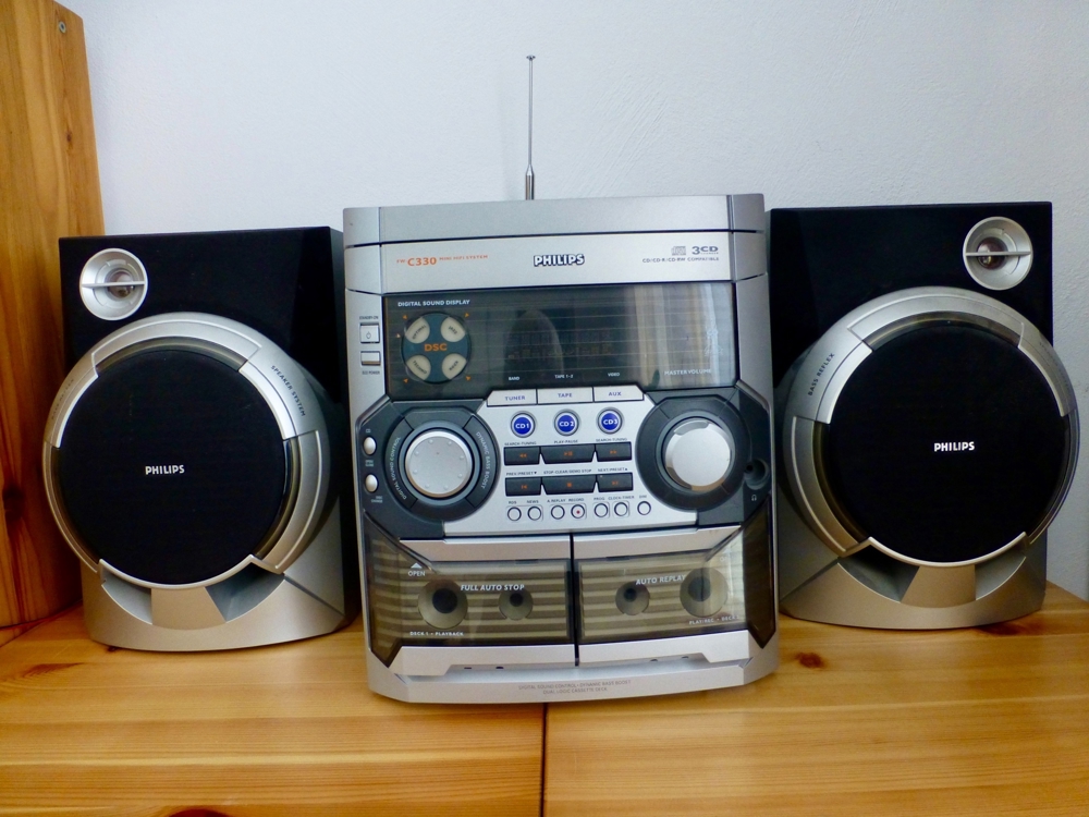 Philipps Mini Hifi Stereoanlage C330 (CD Tape Radio) + 2 Boxen