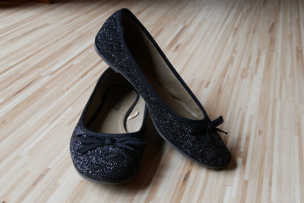 -52% *NEU* Ballerina, schwarz mit Glitzer, Gr. 37