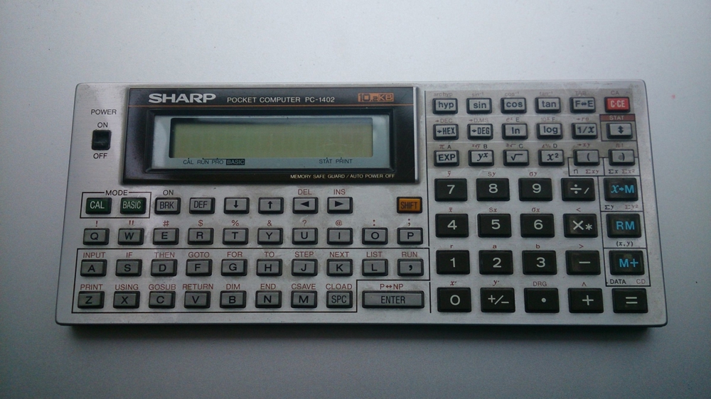 Taschenrechner SHARP PC-1402 - Sammlerstück aus 1986