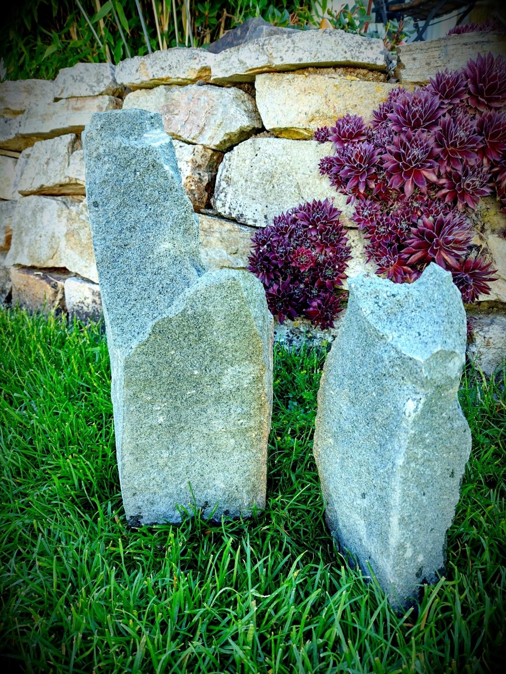 Stele Set aus Quarzporphyr, Naturstein Stelen