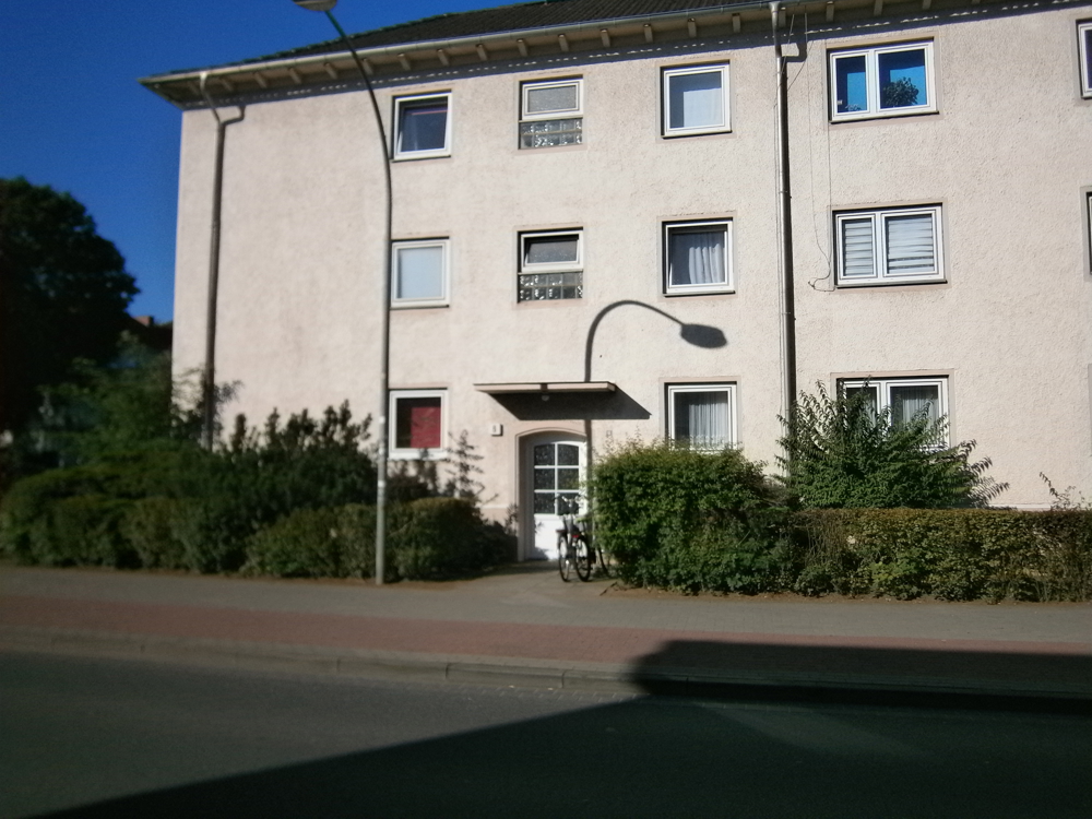 Free apartment condo for sale Hamburg   Frei lieferbare 2,5-Zimmer-ETW in Pinneberg-Quellental