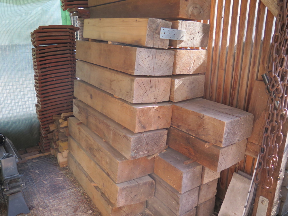 Kantholz in verschiedenen Größen