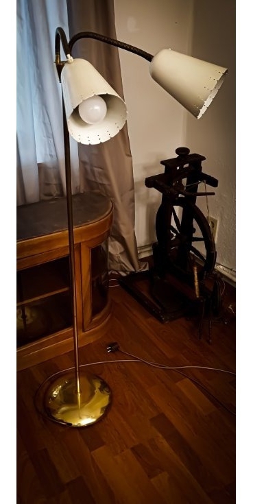 Stehlampe 2 Flämmig Mid Century Design. 50er. Höhe 140 bis 175 cm