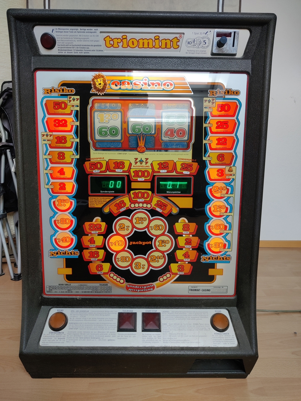 Glücksspielautomat - triomint Casino 1984