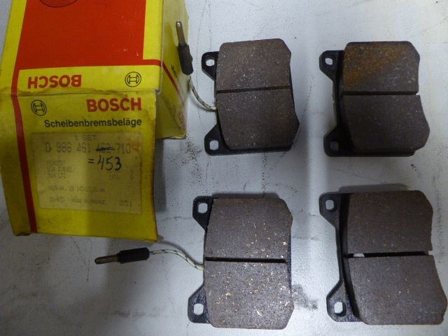 Bosch 0986461452 und 0986461453 Bremsbelagsatz Peugeot 504