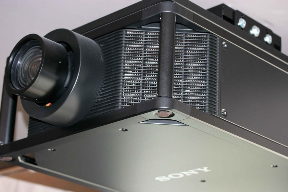 Sony VPL-VW5000ES 4K Laser Projektor (4K Beamer)