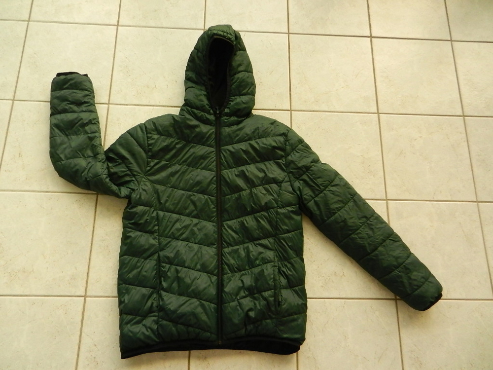Wendejacke tannengrün gesteppt / schwarz, Gr. 40 Jacke