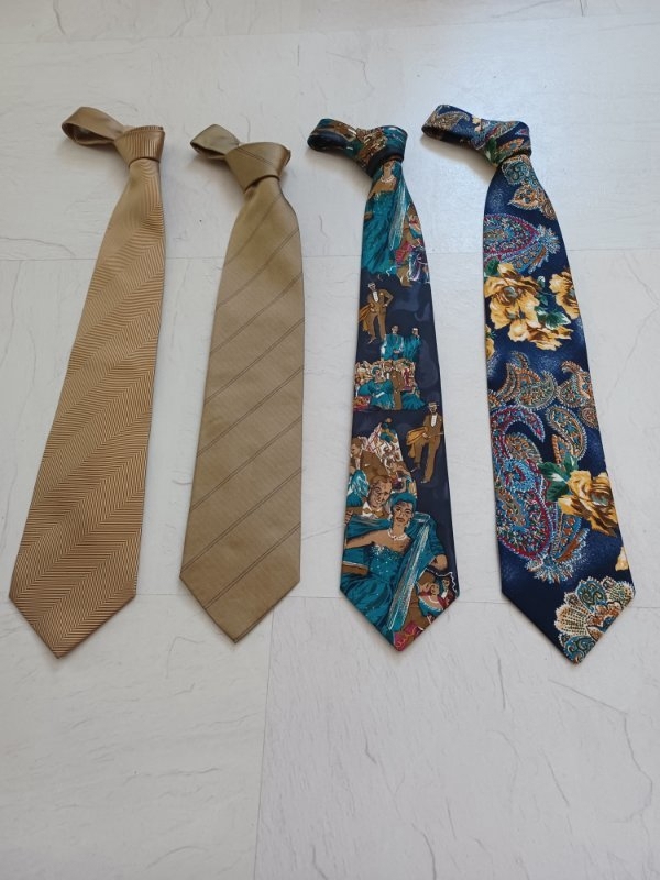 Krawatten ca 7 cm Breite