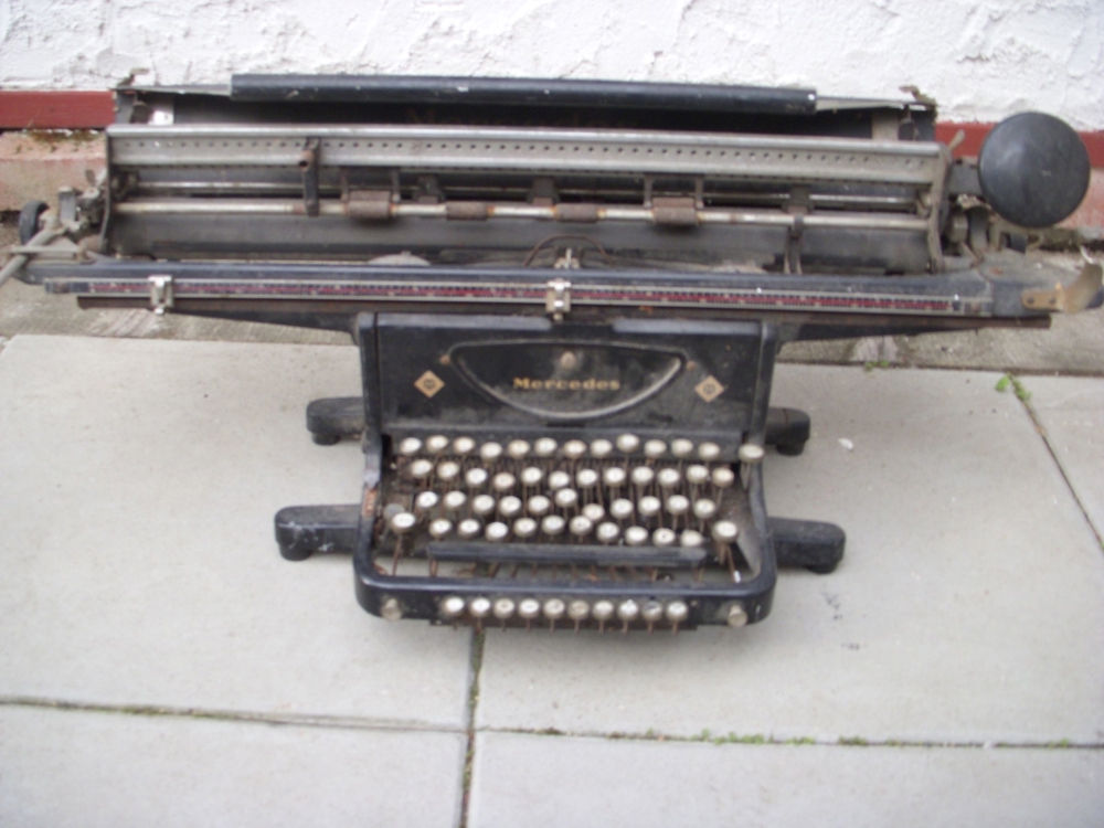 MERCEDES Schreibmaschine sehr alt