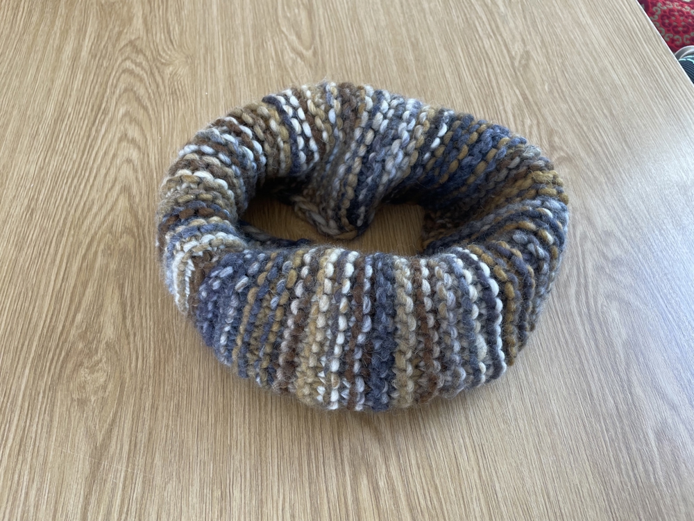 Bunter Loop Schal aus Wolle