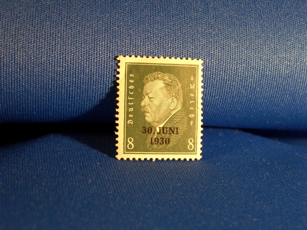 Deutsche Vintage Briefmarke 8 Pfennig F. Ebert / 30.06.1930