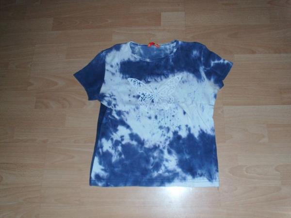 T-Shirt von Fishbone, blau-weiße Batik, Gr. 176