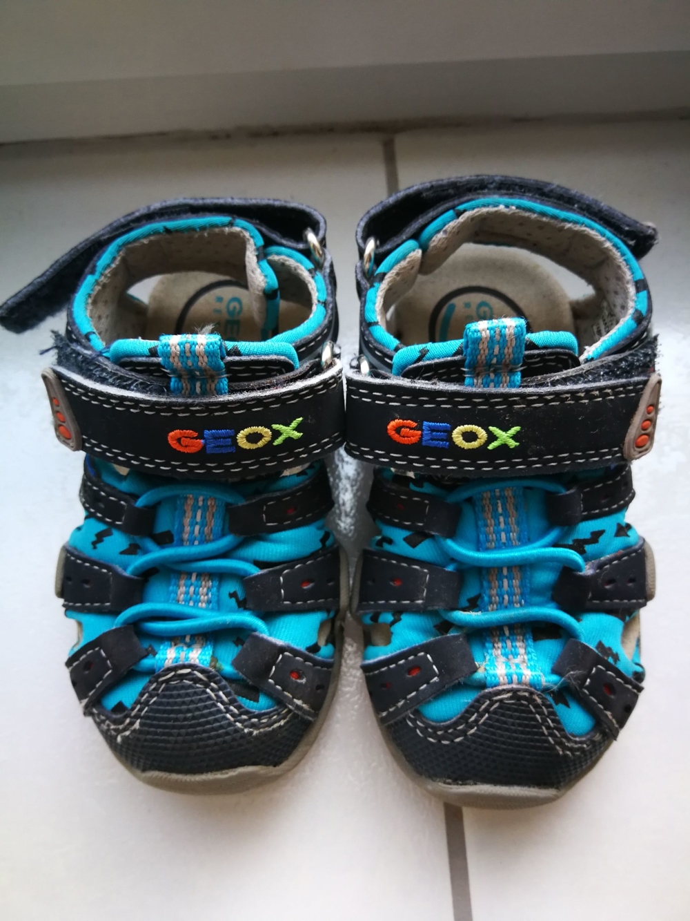 Neuwertige Sandalen von GEOX - Größe 20
