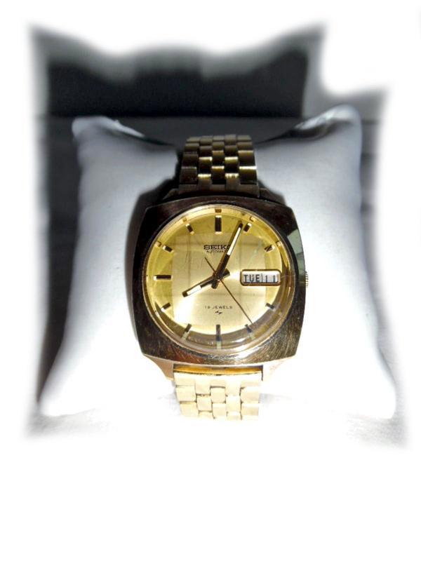 Goldene Armbanduhr von Seiko Automatic