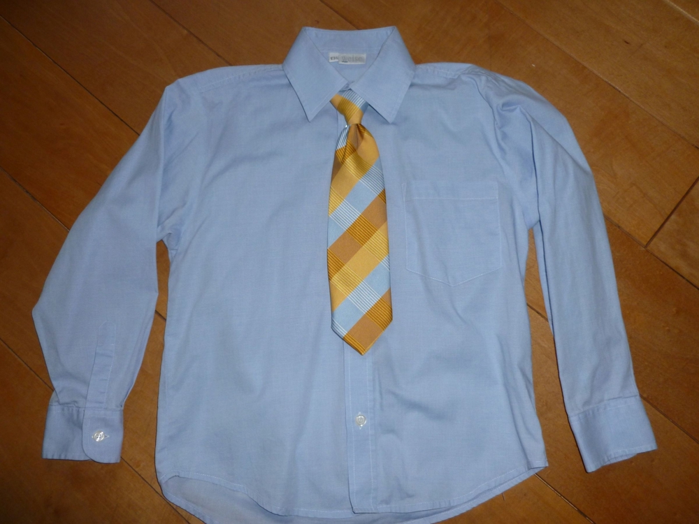 Anzug mit Hemd und Krawatte Gr. 134
