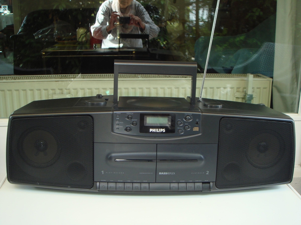 Philips Stereoanlage mit 2 Kassetten Doppeldecks und CD-Player