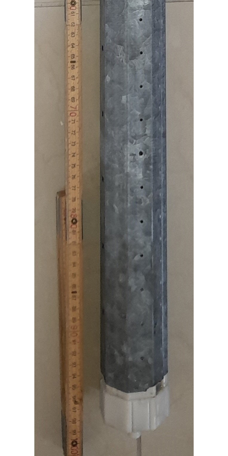 Rollladenwelle inklusive Walzenkapsel, Länge insgesamt 100 cm, 60er Achtkantwelle