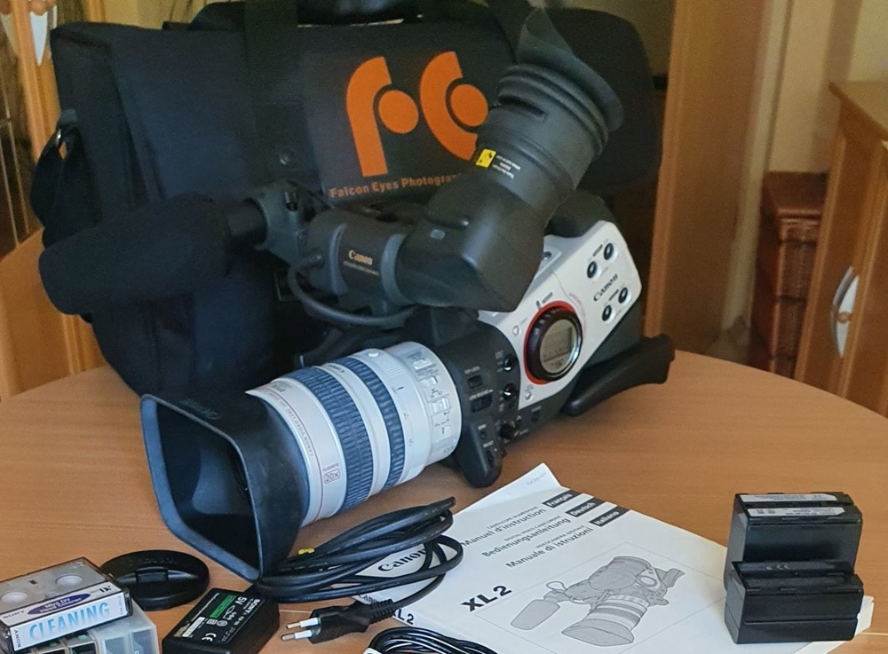 Komplettausrüstung für Profi - Filmer: Canon DV-Camcorder XL2,