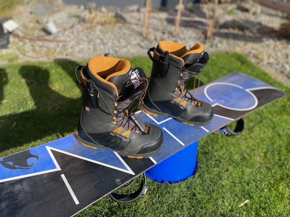 Snowboard Freestyle NITRO Pantera 159 inkl. Bindung und Schuhen