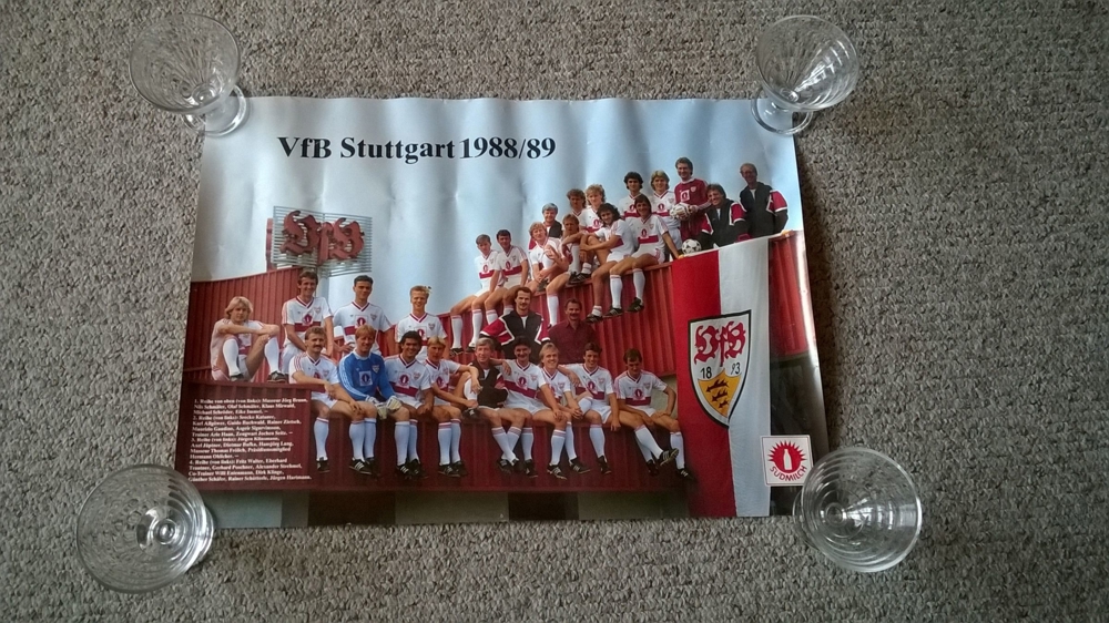 VfB Stuttgart Mannschaftsbild Saison 88/89 (Arie Haan); auf Dach des Vereinsheims; A3