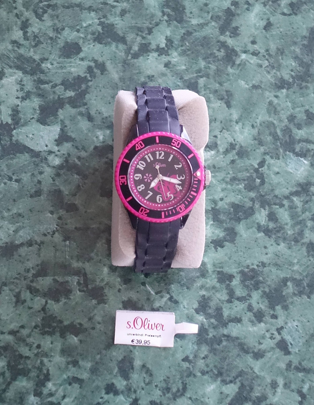 Mädchen Armbanduhr von s.Oliver schwarz/pink