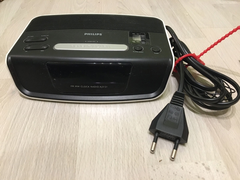 Radiowecker Philips AJ3121 12, gebraucht, guter Zustand