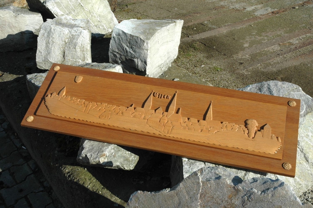 Gerahmtes Holzrelief: Silhouette Stadt Essen 15,00