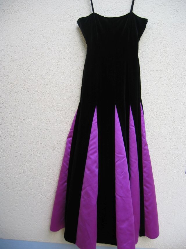 langes Kleid mit Tüllunterkleid von Vera Mont Gr. 38