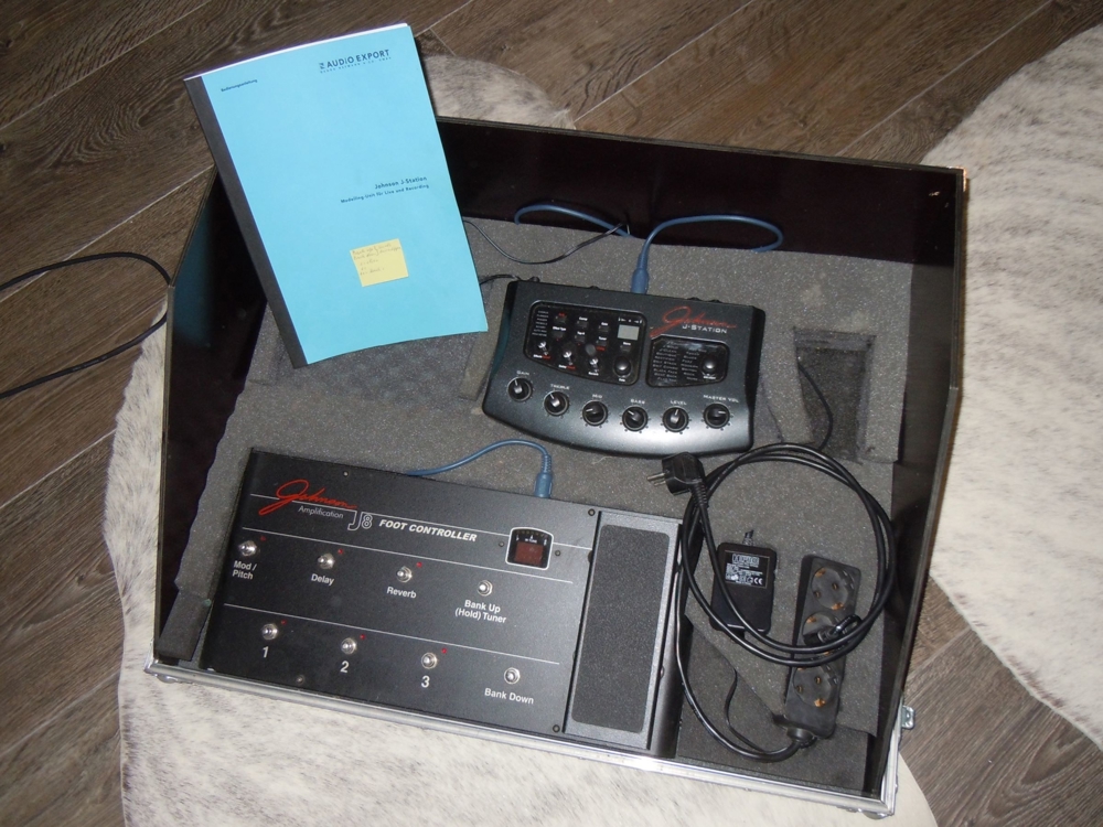 Johnson J-Station & Johnson Amp J 8 Foot Controller & Rack