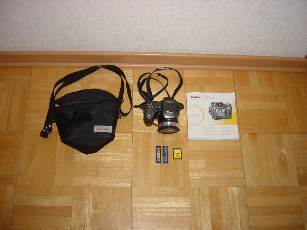 Kodak EASYSHARE Z710 7,1 MP Digitalkamera 4 GB Karte Schwarz