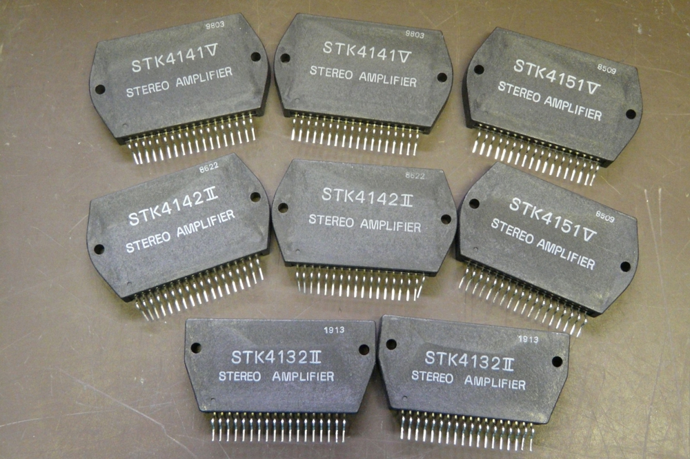 STK 4132 II, STK 4141 V, STK 4142 II, STK 4151 V Sanyo Hybrid IC