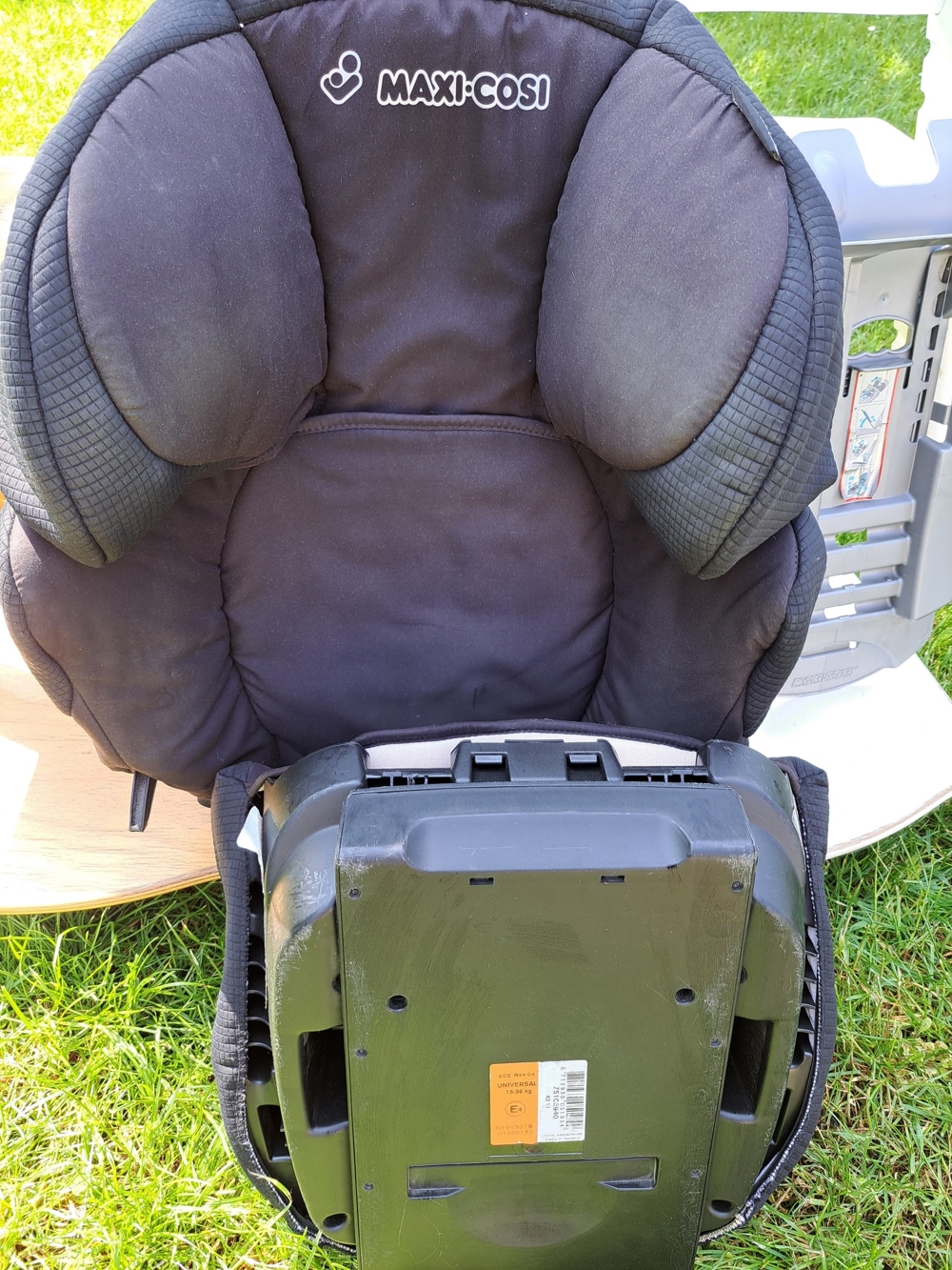 Kindersitz für maximale Sicherheit im Auto: MAXI COSI Rodi, anthrazit-schwarz, 15-36kg, gebr., VHB