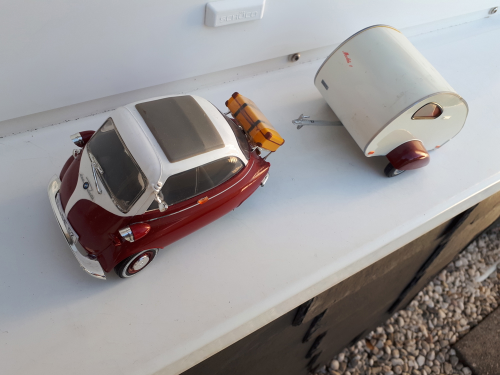 1 18 Modellauto Isetta mit Wohnanhänger siehe die Fotos