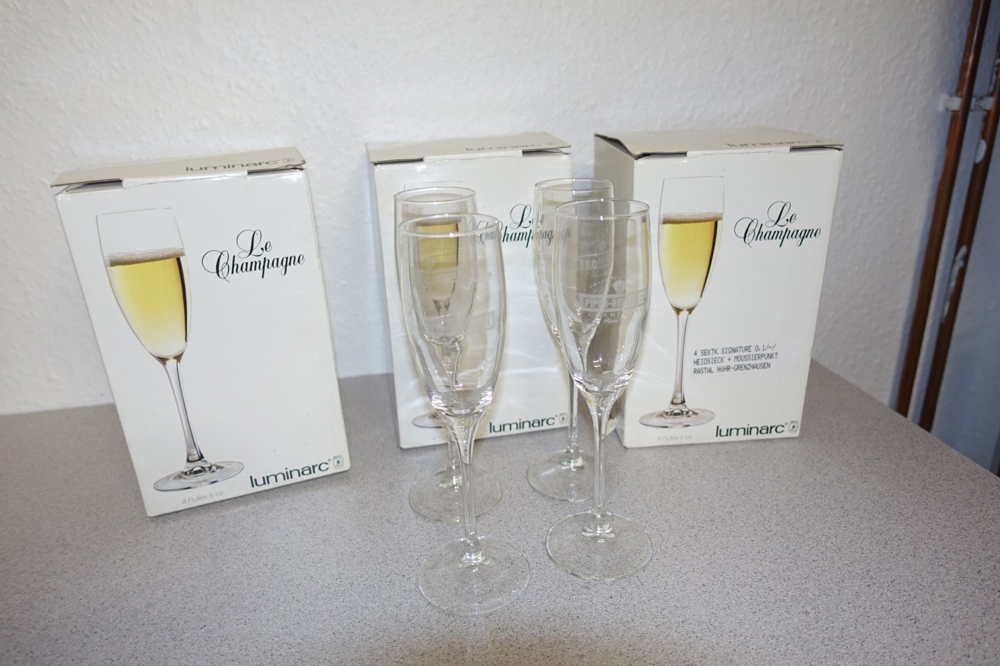 Champagner Gläser Sekt 4-er Set mit Moussierpunkt PIPER-HEIDSIECK Party Fest neu im Originalkarton