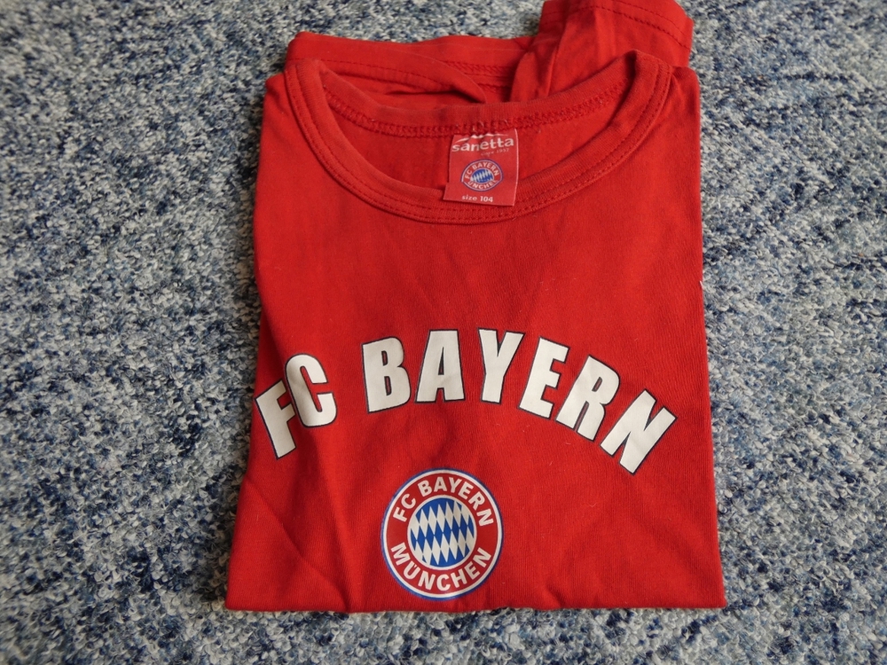 FC Bayern T-Shirt Größe 104