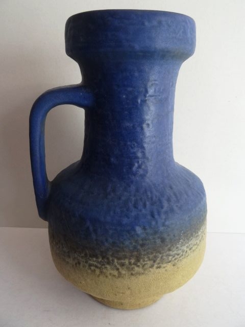 Krug, Henkelkrug, Keramik-Krug, Boden-Vase, Entwurf Fridegart Glatzle 1966, Karlsruher Majolika