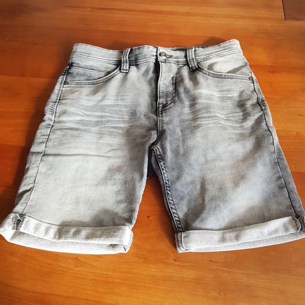Jeans Bermuda Herren, Größe 31 von Urban Surface
