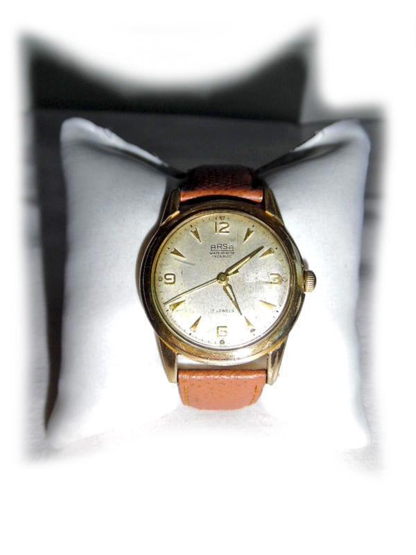 Selten elegante Armbanduhr von Arsa