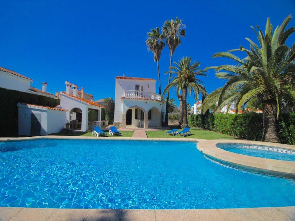 Spanien Dénia Costa Blanca; strandnahes Ferienhaus mit privatem Pool zu vermieten
