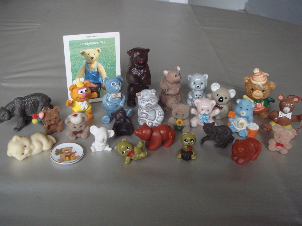 25 Stck. kleine Bären Bärensammlung Porzellan, Keramik, Kunststoff etc.