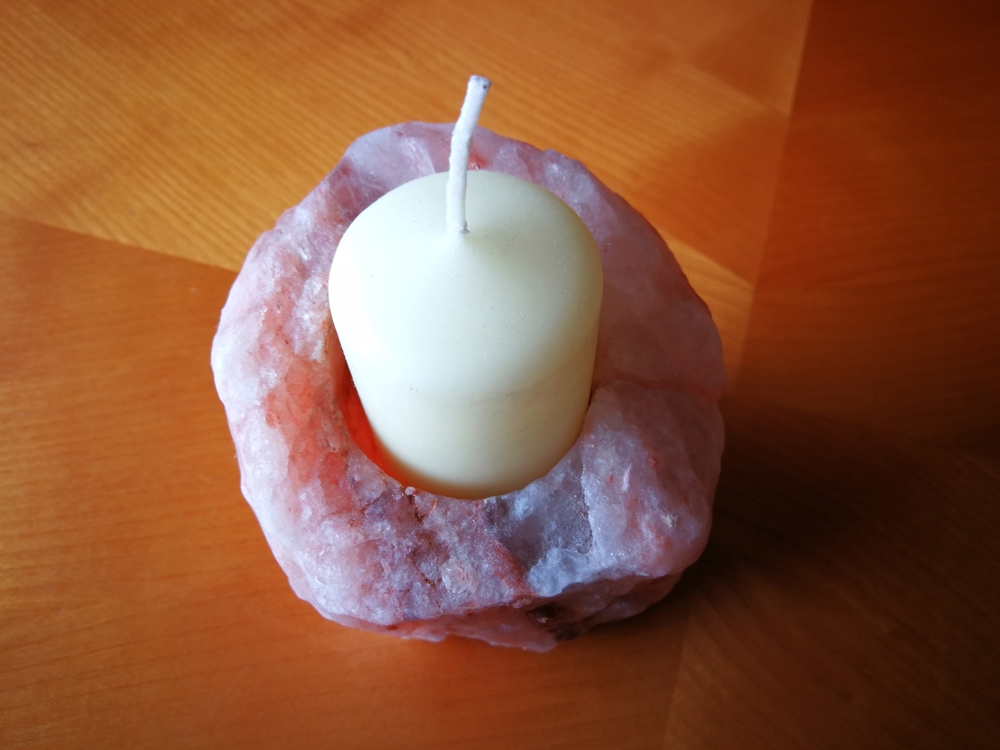 Kerzenständer aus Salzstein