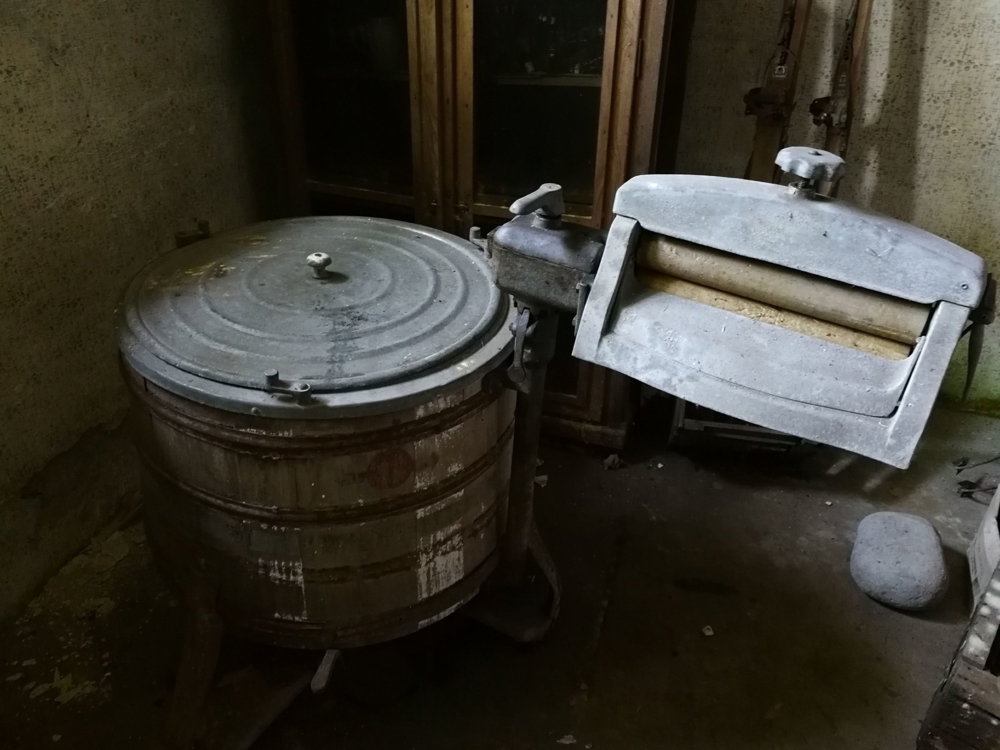 Alte historische Waschmaschine von ca.1930