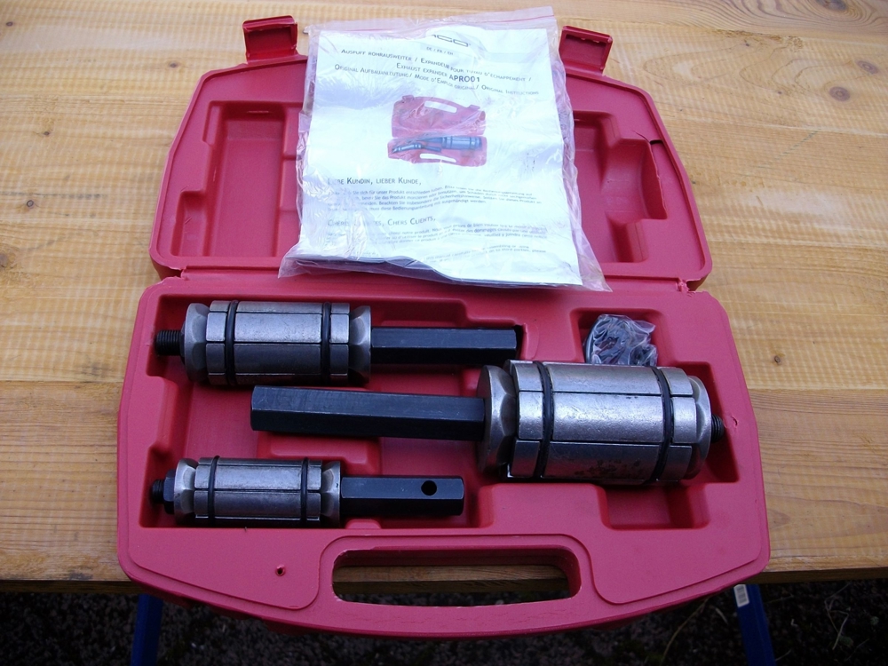 Werkzeugsatz zum Aufweiten von Auspuff-Steckmuffen im Koffer mit Ersatzringen (Nagelneu) verkaufen