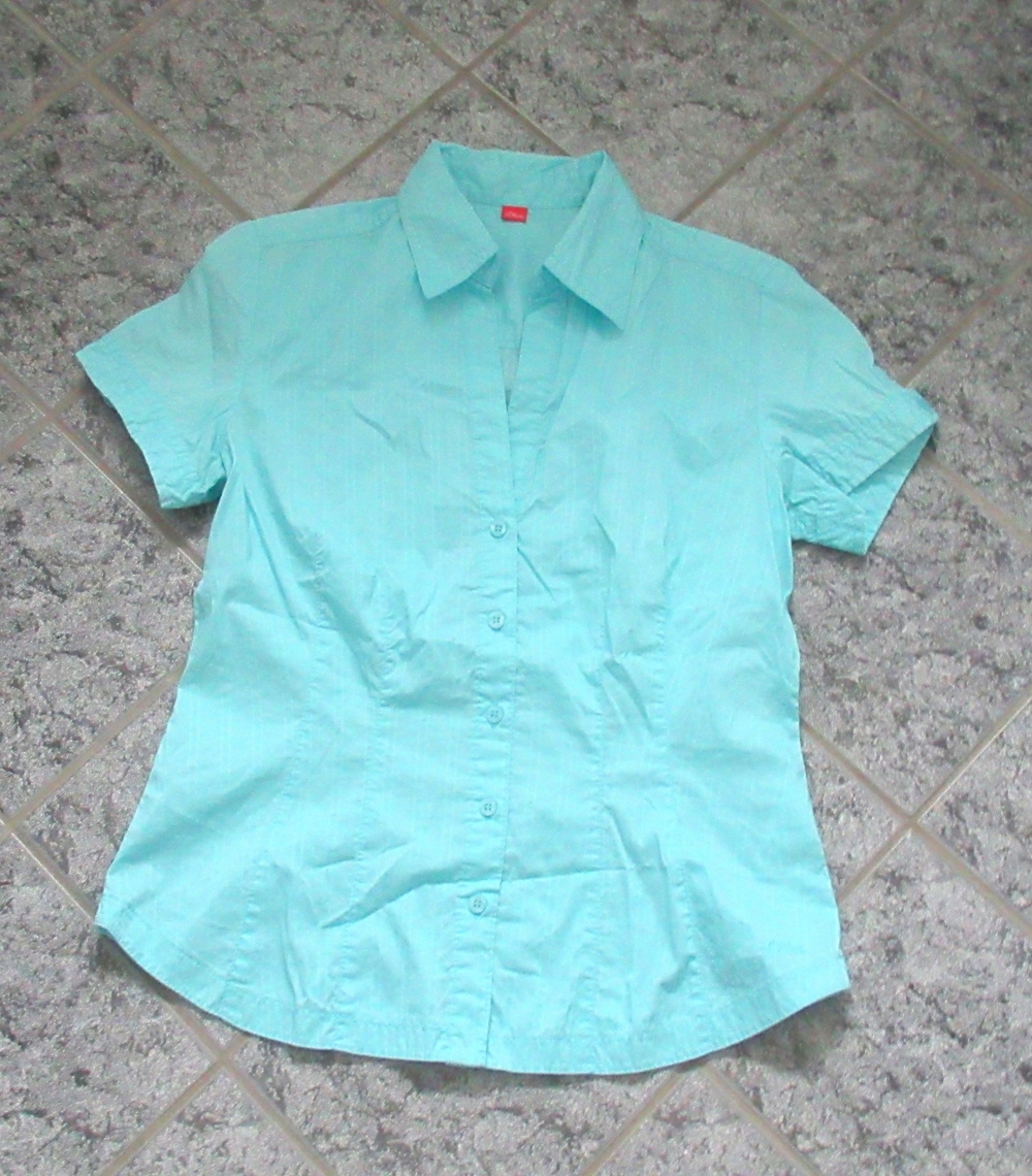 NEUWERTIGE helle blaue kurzärmelige Bluse von S.Oliver Größe 38