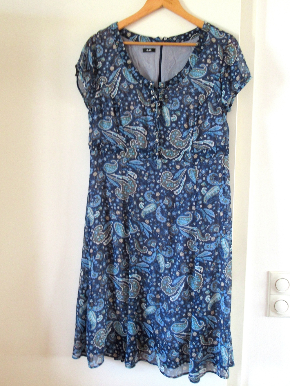 wunderschönes blaugeblümtes Kleid von Gerry Weber Gr. 40