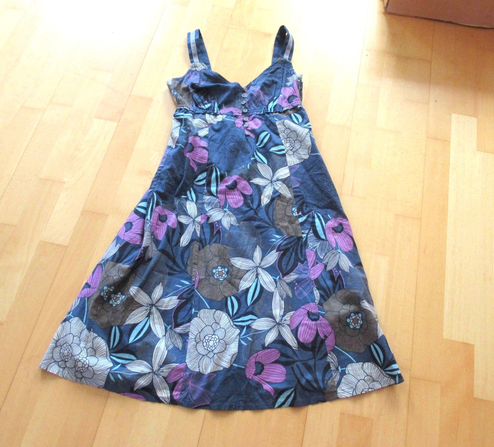 NEUES blaues Kleid mit Blumen von Esprit Gr. 36