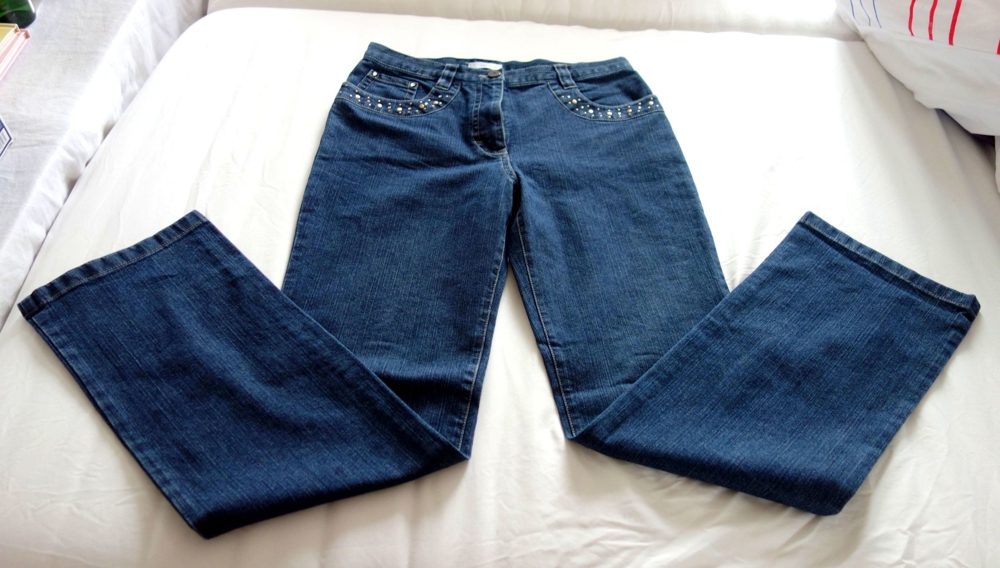 Neuwertige tolle blaue Jeans mit Nieten u Glitzer Größe 36